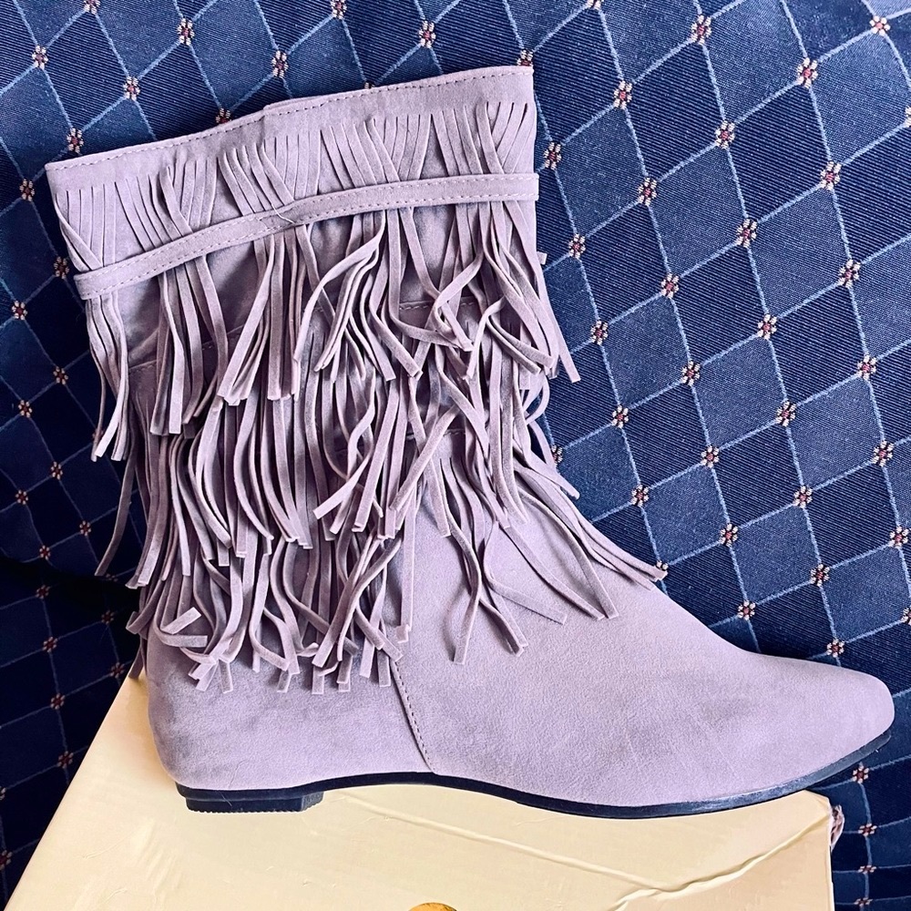 Gray fringe boots by Chase + Chloe - size 10